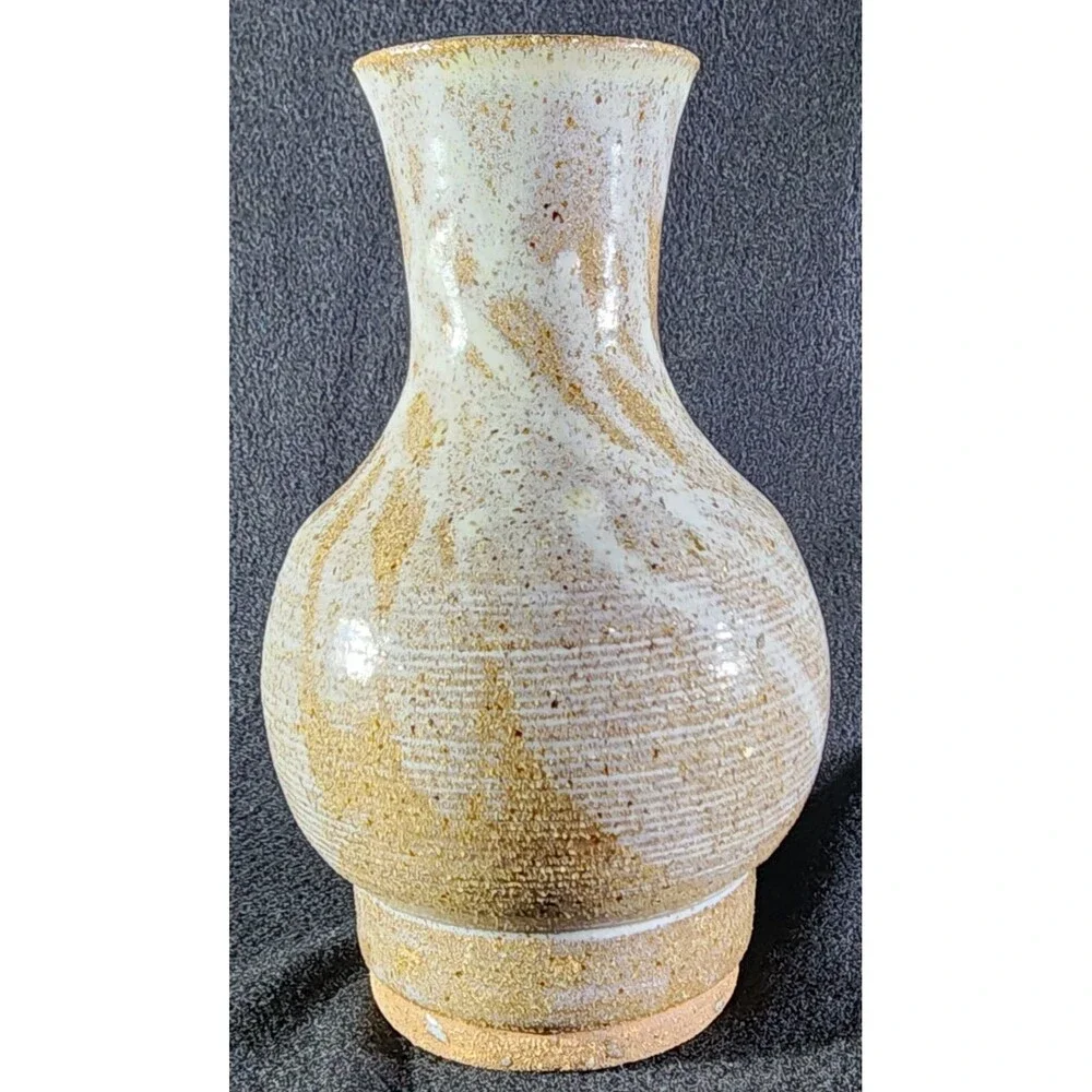 Beautiful Solid vase by GERRY ~ Signed “GERRY 189” ~ Pottery